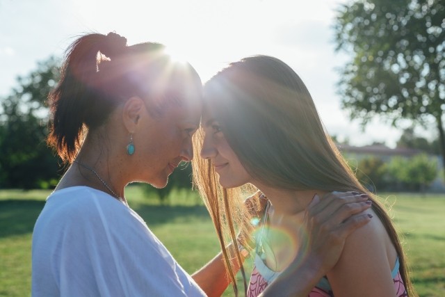 parenting-teenagers-with-eating-disorders.jpg