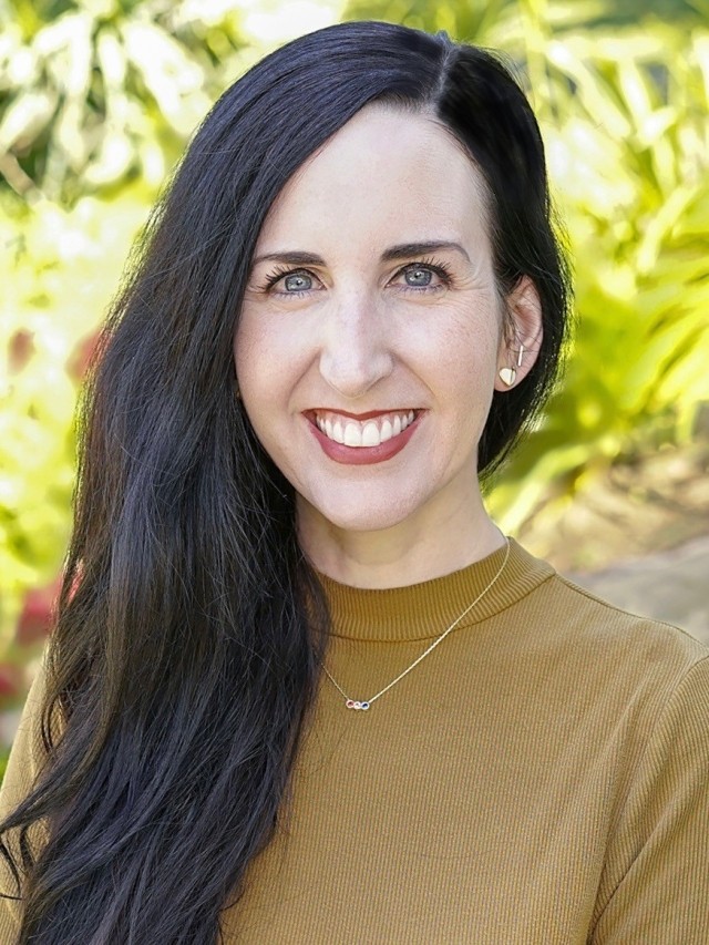 Courtney Weider
